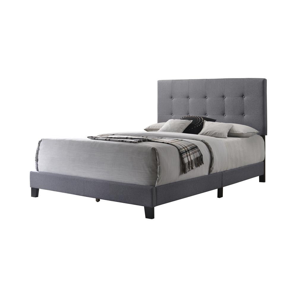 G305747 Queen Bed