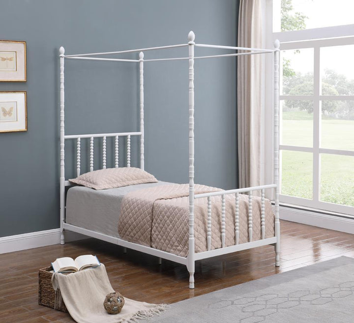 G406055 Twin Canopy Bed