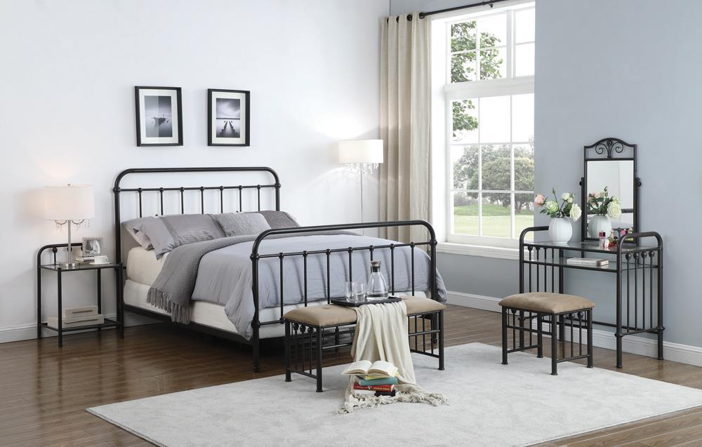 Livingston Transitional Dark Bronze Queen Bed