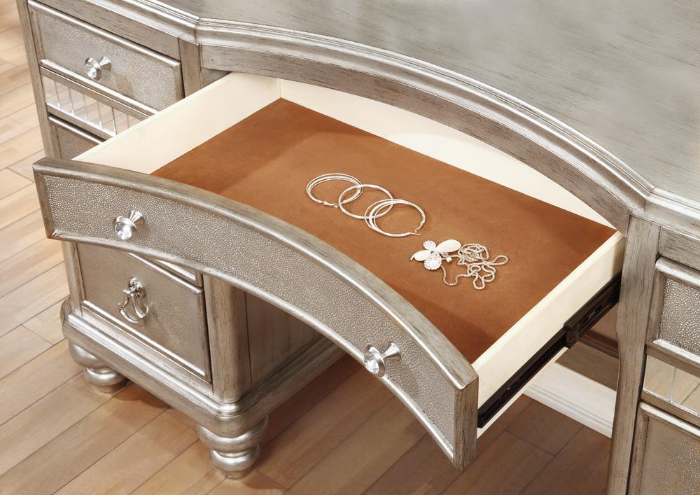 Bling Game Seven-Drawer Vanity Desk