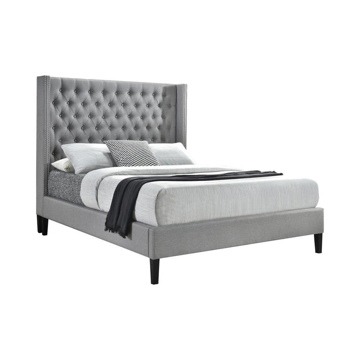 G305903 Queen Bed